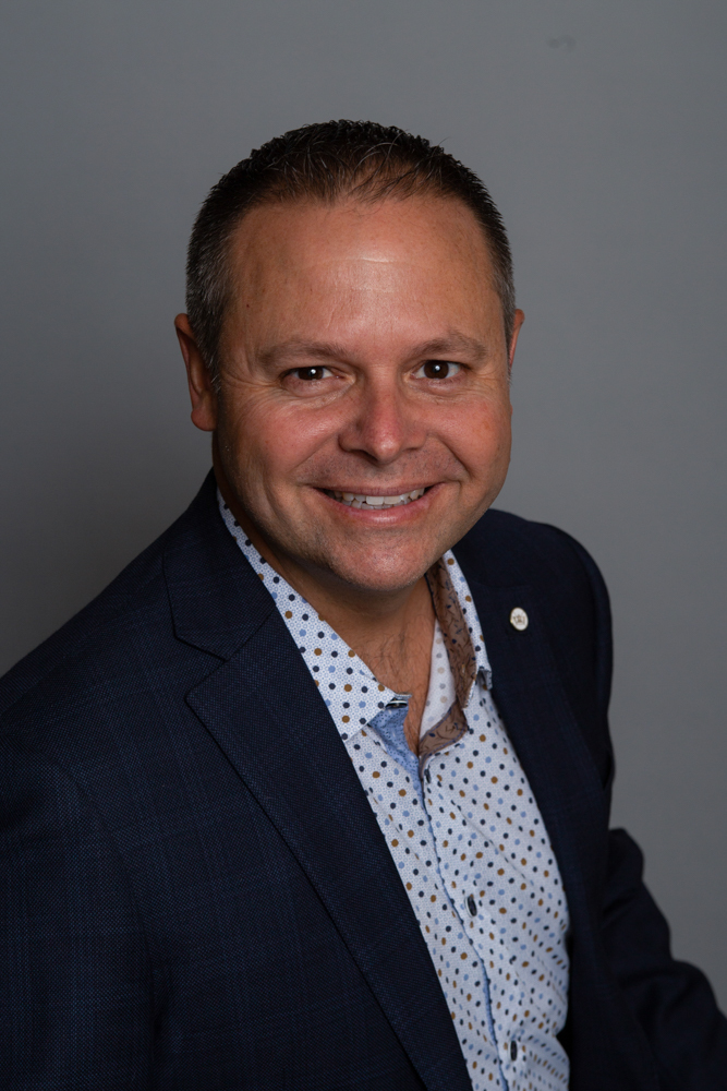 Headshot of Steven Cook