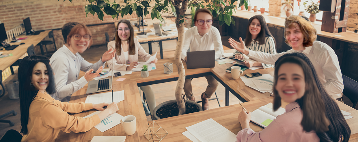 Conf committee members around a tree