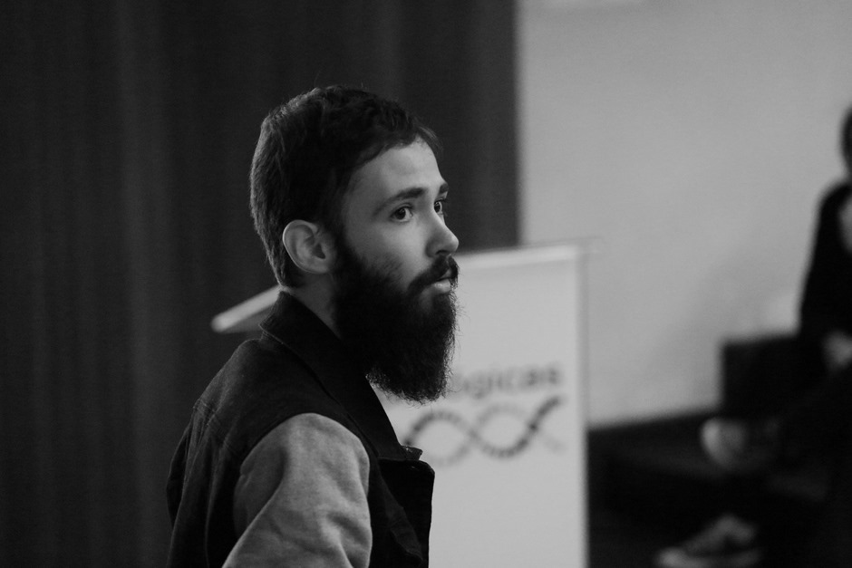 Matheus M. A. Salles